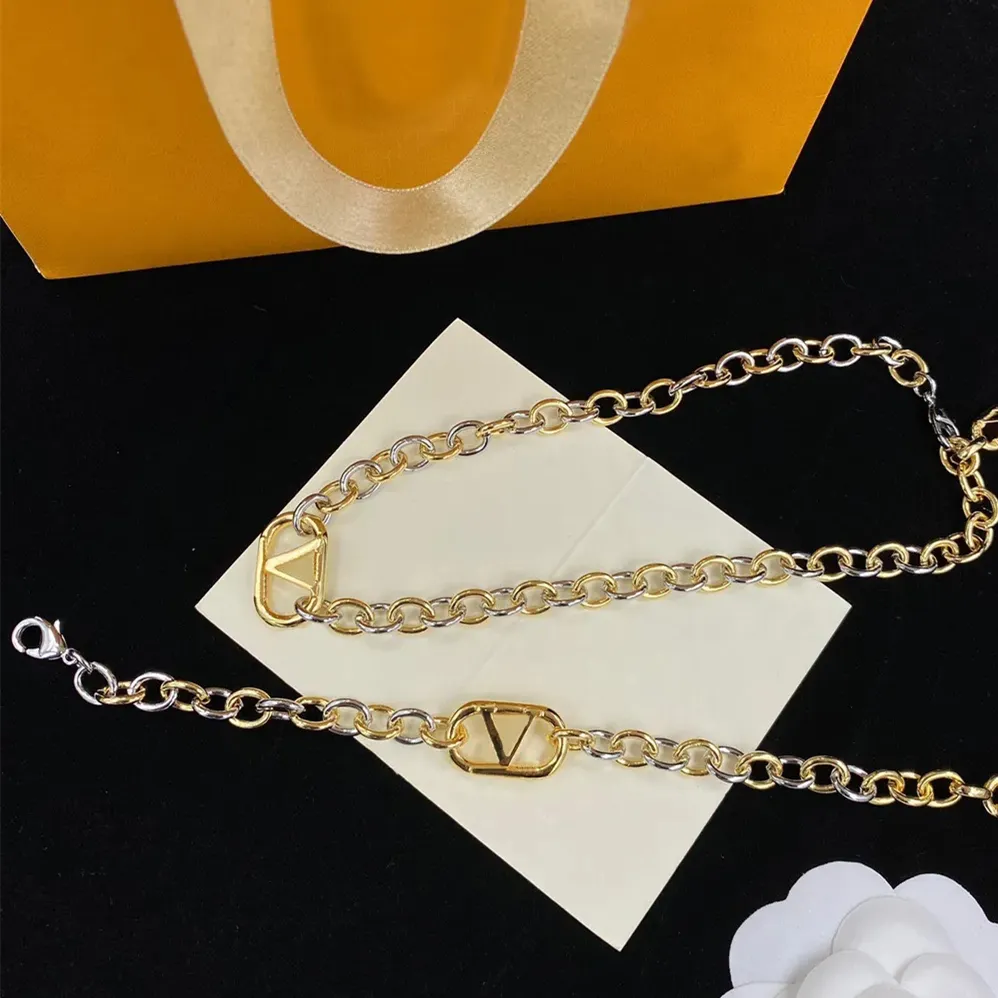 Desigenr Earring Bracelets Womens Choker Necklace Fashion Jewelry For Men Women Gold silver Jewelry Set Luxury Ornaments Wedding Party