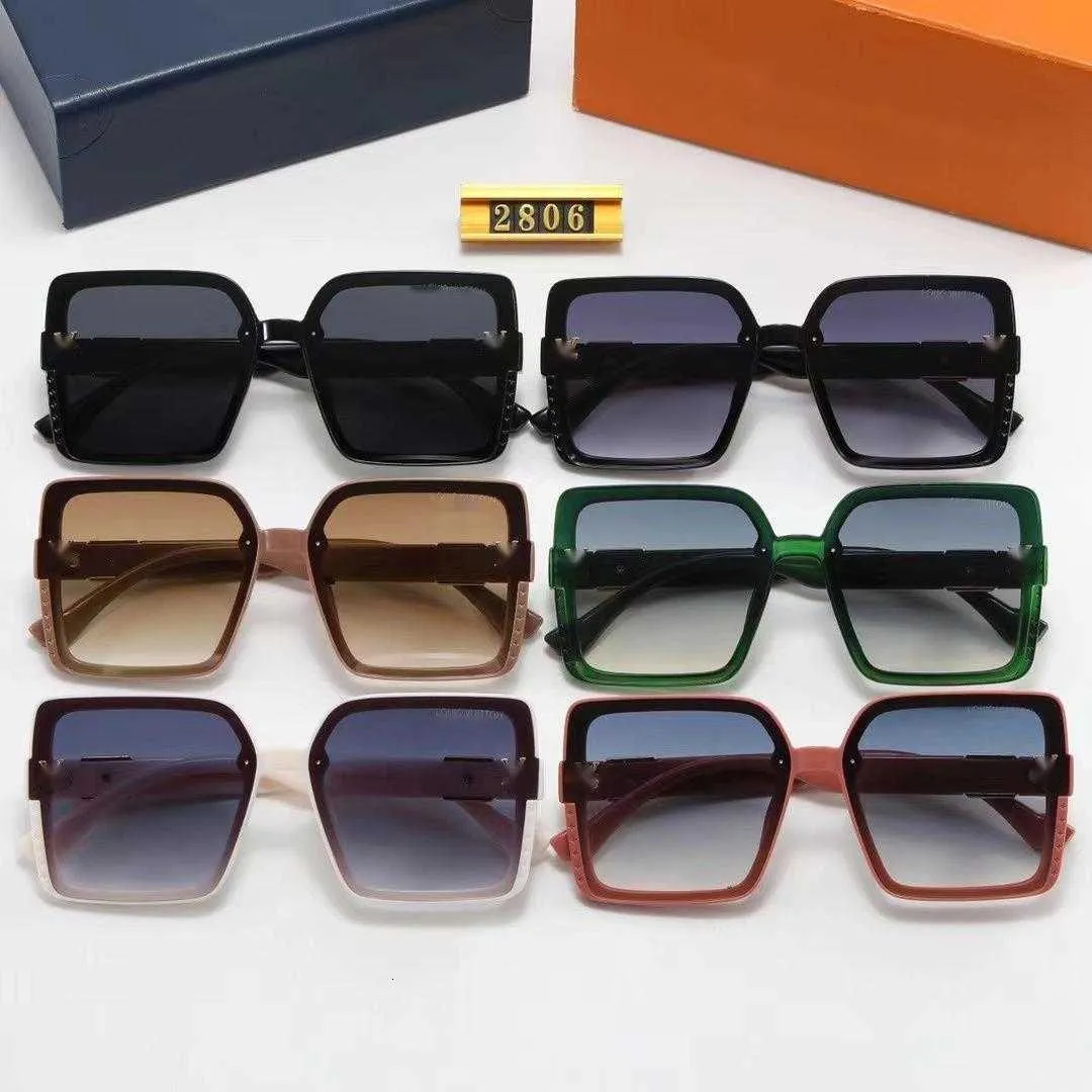 2024 Sunglasses Wholesale and Retail Online Women's sunglasses Fashion Atmosphere Hot 2806 On Sale