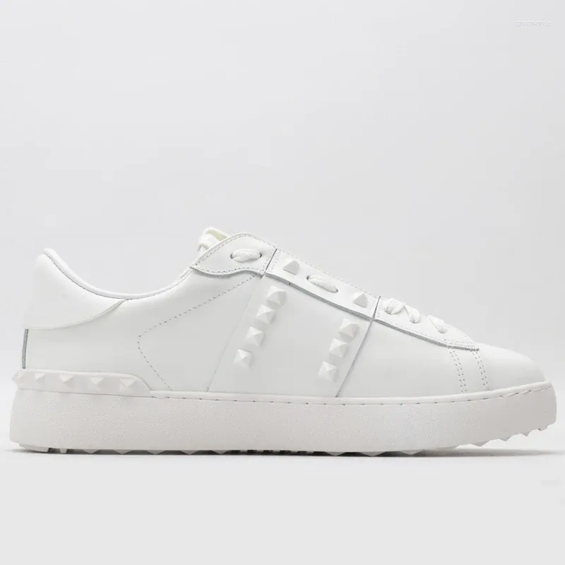 Sapatos casuais branco rebite mulheres tênis de couro real homens correndo designer de moda esporte