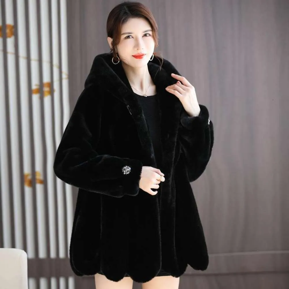 Brand New Thickened Fur Winter Dress Womens Fashion Style Mink Fleece Mid Length Moms Coat