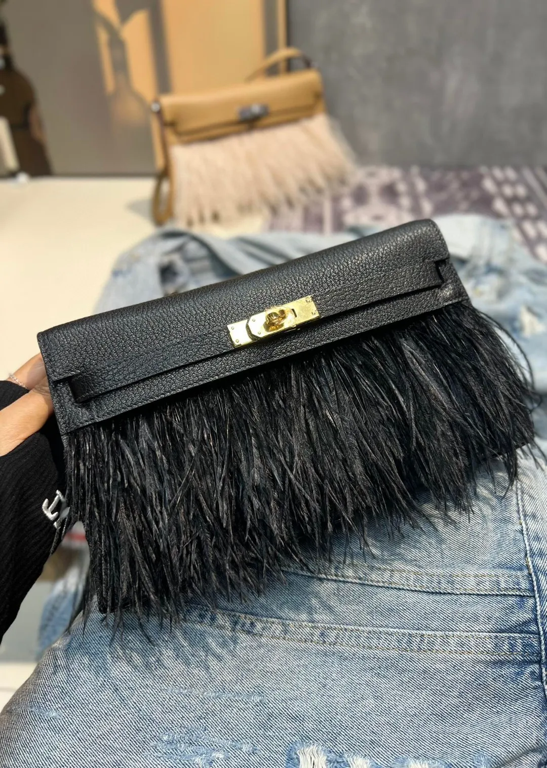 Bolsa de diseñador Bolso de hombro de lujo de 27 cm Purse Chevre Leather and Ostrich Fur completamente hecho a mano Rosa negro Colores de color azul Precio al por mayor Entrega rápida