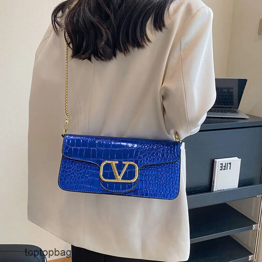 Designer Luxury fashion tote bags Wallets French niche design fashionable and stylish small square bag 2023 new versatile style one shoulder crossbody bag for women