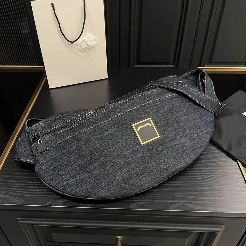 54 cm stor kapacitet Fashion Canvas väskor Kvinnor midja påse crossbody utomhus resor axelväska denim tote tryckt alfabet lyx fåfänga fodral handväska pochette