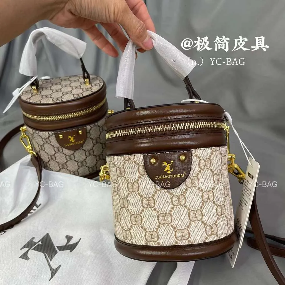 Loja atacado sacos de designer bolsa de ombro flor velha balde portátil saco 2024 nova pequena caixa de riqueza moda um ombro crossbody transmissão ao vivo das mulheres