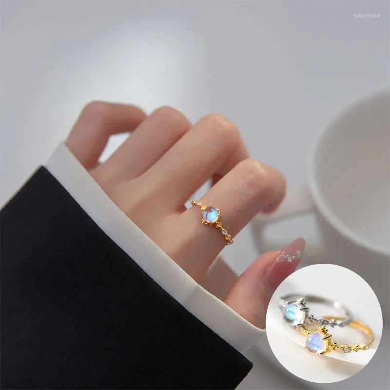 Pierścienie klastra 925 Sterling Silver Moon Stone Geometryczny otwarty pierścionek dla kobiet dziewczyna moda okrągła biżuteria