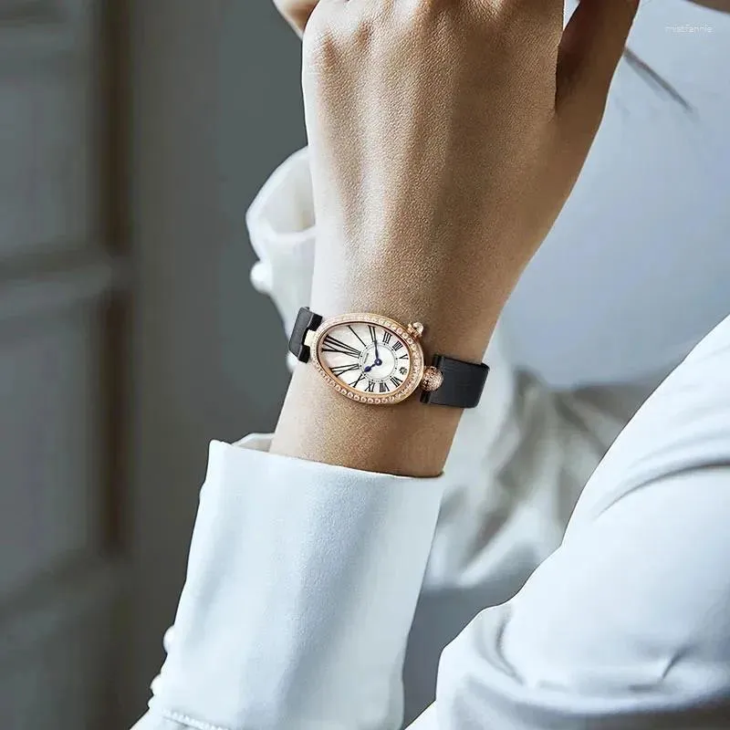 Relojes de pulsera ROCOS Relojes para mujer Moda de alta calidad Reloj de pulsera de cuarzo ovalado de cuero para mujer a prueba de agua para R0233