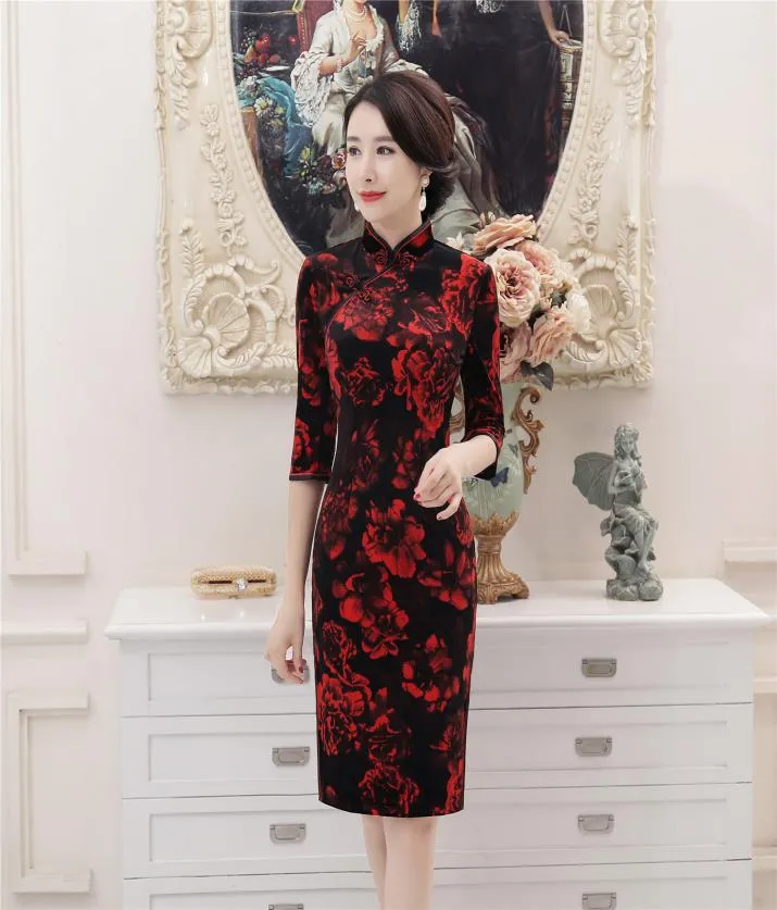 Shanghai Story Rouge Floral Noir Velours Qipao Robe traditionnelle chinoise Robe cheongsam à manches 34 Longueur genou Robe orientale8108129