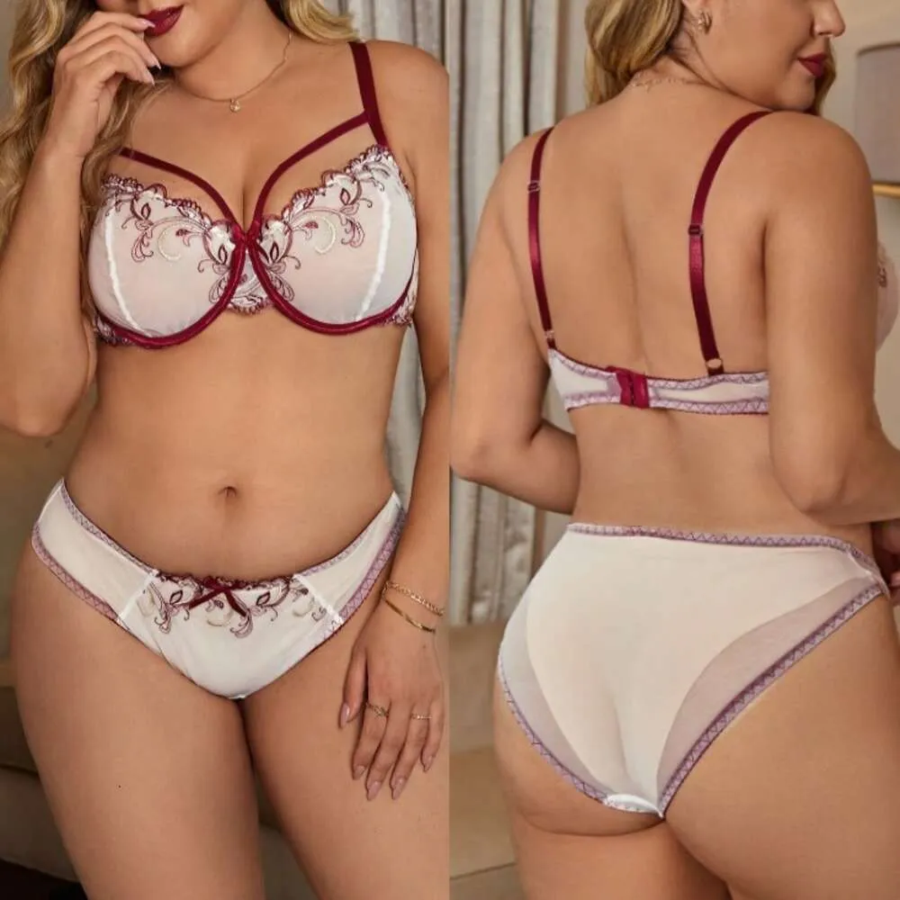 Fat MM Diversão Roupa Interior Anel de Aço Bordado Flor Três Pontos Sexy Conjunto de Renda Transparente 8511 153194