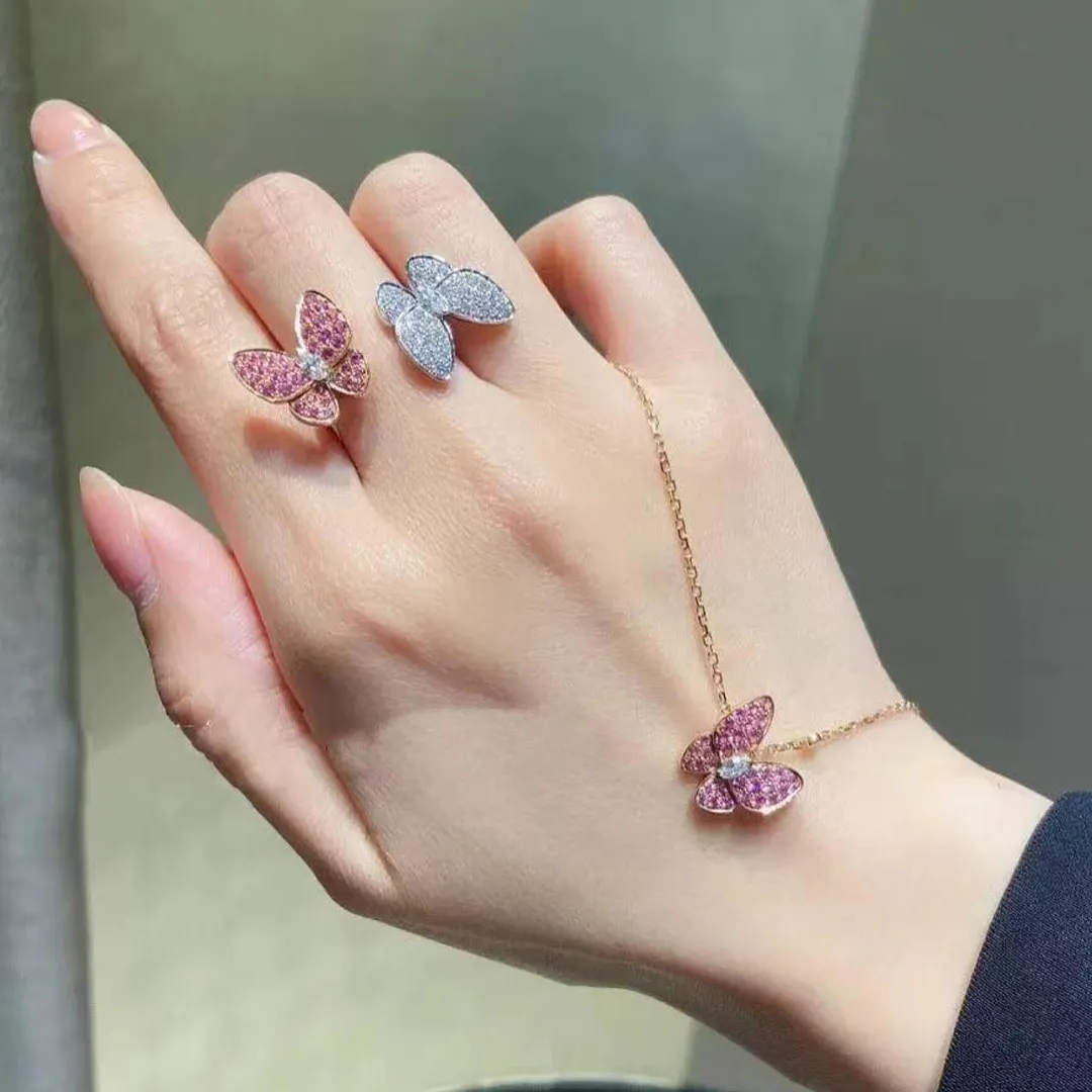 Ny lyxvarumärkesdesigner örhängen halsband ring smycken uppsättningar 18k guldblå ​​strass asymmetrisk öron ring halsband toppklass Fashion Women Girl smycken gåva