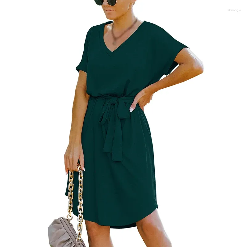 Robe taille haute femme sale