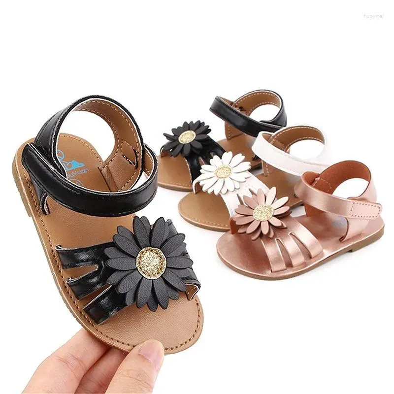 Sandálias Nascidas Bebê Meninas Verão Flor Sola De Borracha Macia Anti-Slip Berço Sapatos Casuais Crianças Andando Sapato Sandália Prewalker