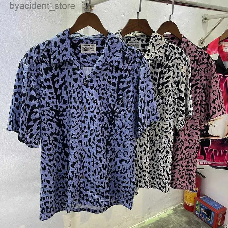 Mäns casual skjortor Nya 2023 Wacko Maria Leopard öppen skjorta Summer Casual High Street Loose Men Shirt L240320