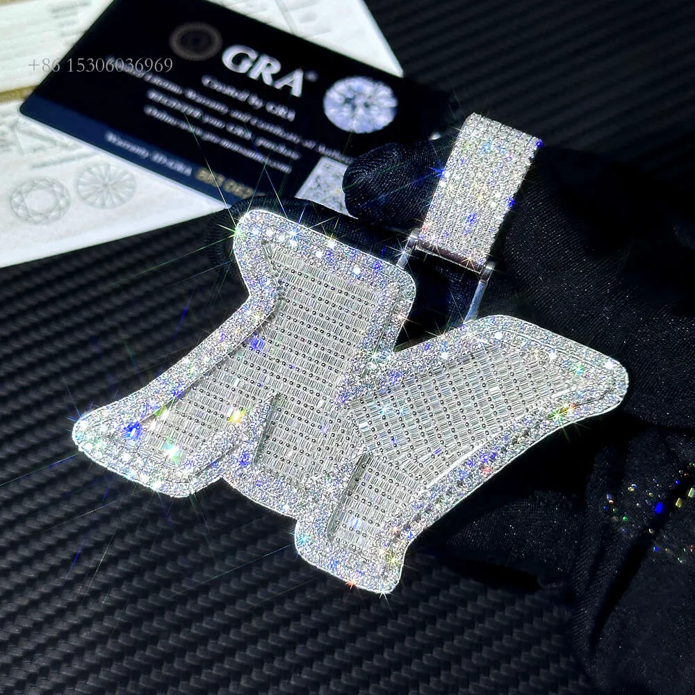 Fabrik grossistbrev Moissanite Pass Diamond Tester Sterling Sier VVS Baguette Pendant Hip Hop Jewelry