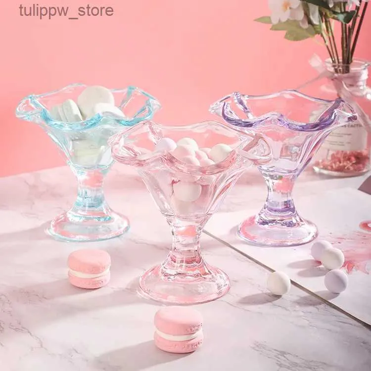 Verres à vin Lumière De Luxe Rétro Cocktail Verre Gobelet Transparent Coloré Pétale Forme Dessert Verre Tasse Glace Coupes Fruits Saladier L240323