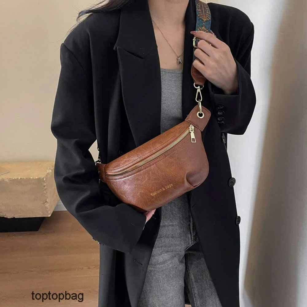 Borse a tracolla di moda di lusso firmate Nuova borsa per gnocchi pieghettata minimalista 2023 versatile borsa da donna a tracolla casual con una spalla