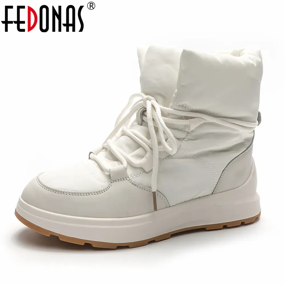 Boots Fedonas Fashion Femmes en cuir Bottes de neige plates plates-formes chaudes de cheville hivern