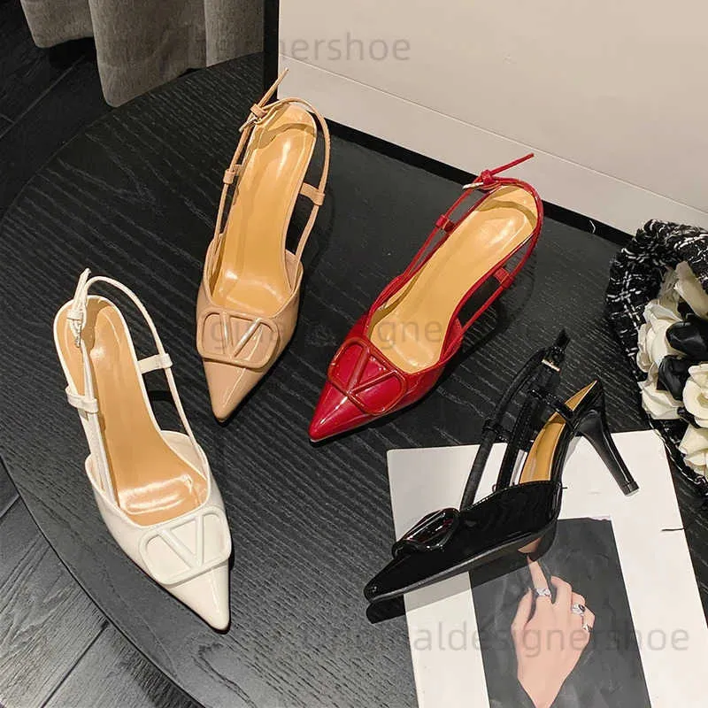 Sandales Nouvelles sangles pointues de printemps françaises en arrière vides chaussures nue talons talons femmes chaussures chaussure femme t240323