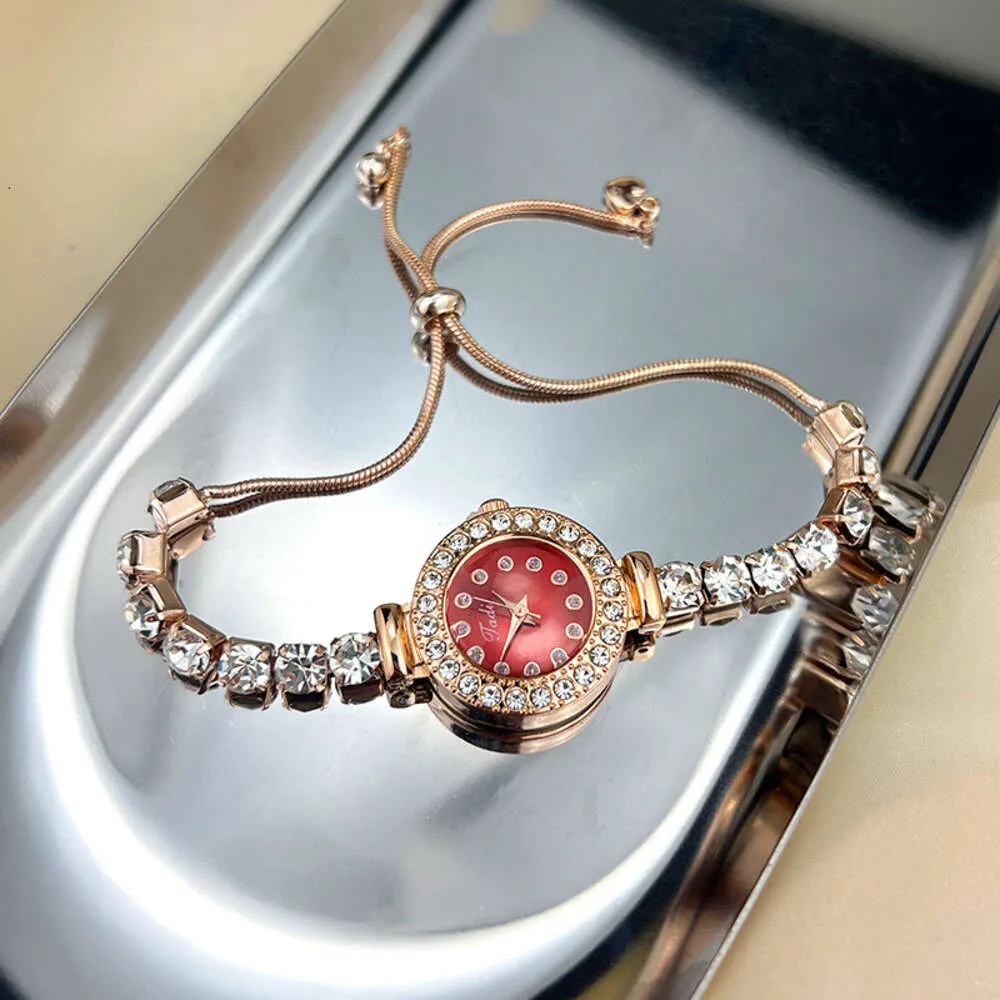 Grand Bracelet extractible gratuit, montre pour femme, à la mode, coloré, cadran incrusté de diamants exquis, montre à Quartz