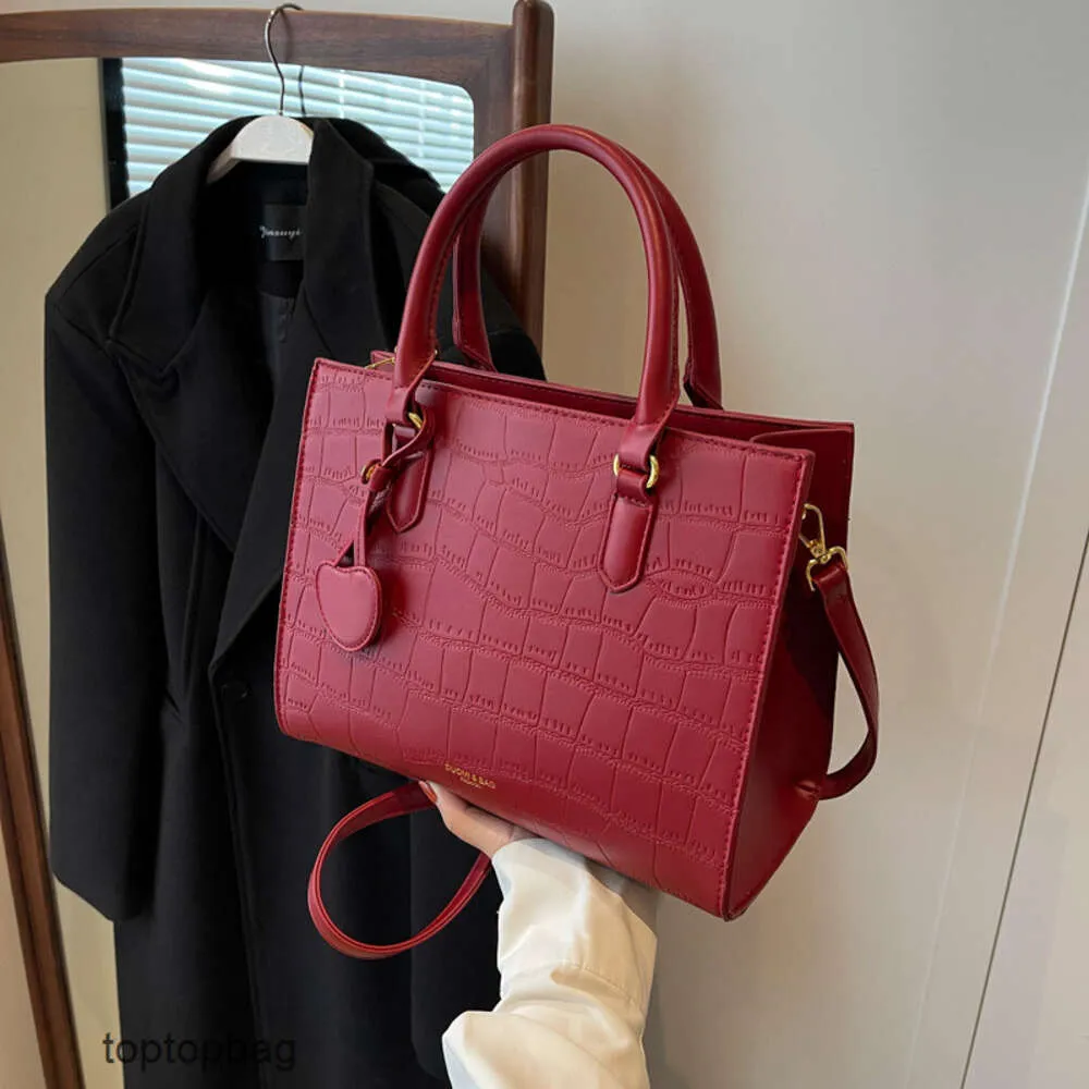 Borse tote di moda di lusso di design Avanzate Autunno e inverno Nuova borsa da donna portatile Instagram Borsa da sposa alla moda e alla moda Borsa a spalla singola di grande capacità