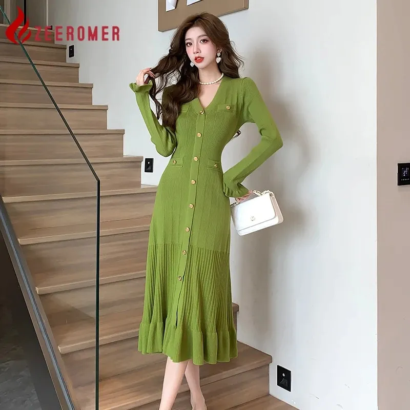 2024 Spring French Fashion Green Sticked Mid Length Dres V Neck B Button Single Breasted Ruffles Slim tröja Party Dress 240314