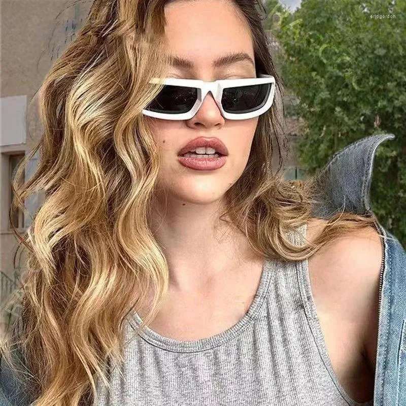 Sunglasses 2024 Vintage Small Frame Women Fashion Trend Steampunk Shades Men Rectangle Punk UV400 Eyewear