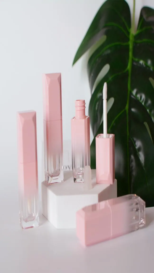5pcsLot 4ml Mini Empty Refillable Square Bottles Pink Gradient Color Plastic Lip Gloss Tube with Lipstick Brush Pipe Balm DIY Gla9570434