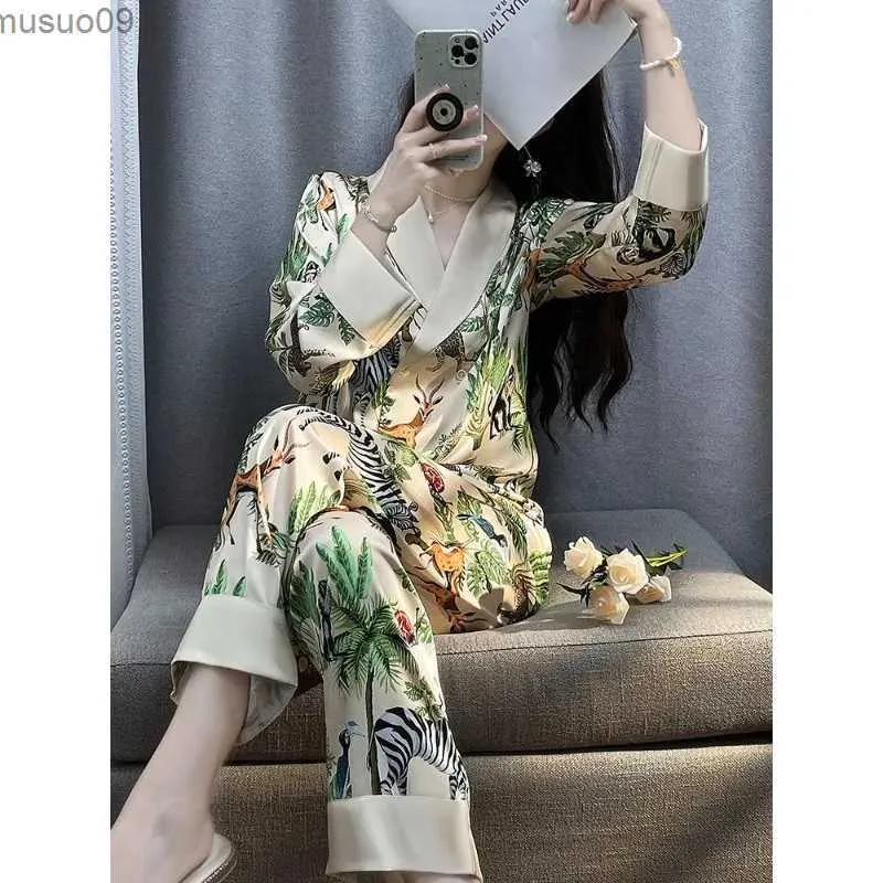 home clothing Large size lightweight luxurious high-end ice silk pajamas womens long sleep spring and autumn sets new home clothing printed animalsL2403