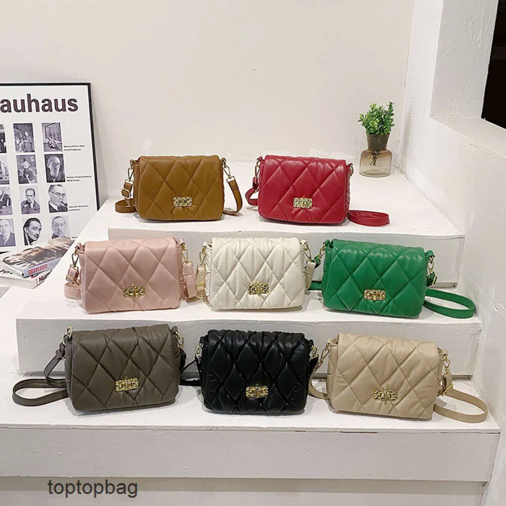 Sacs à bandoulière de mode de luxe de concepteur 2023 Nouveau Xiaoxiangfeng Lingge Sac à boucle de verrouillage de fil brodé Sac à bandoulière tendance de la mode Sac à bandoulière pour femme