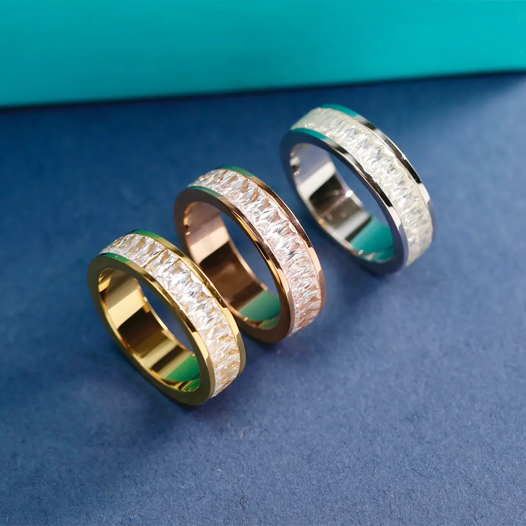 Anel designer anel de luxo jóias marca anéis para mulheres alfabeto diamante carta design moda casual presente jóias inlay dia presente anéis szie 6-9 muito bom