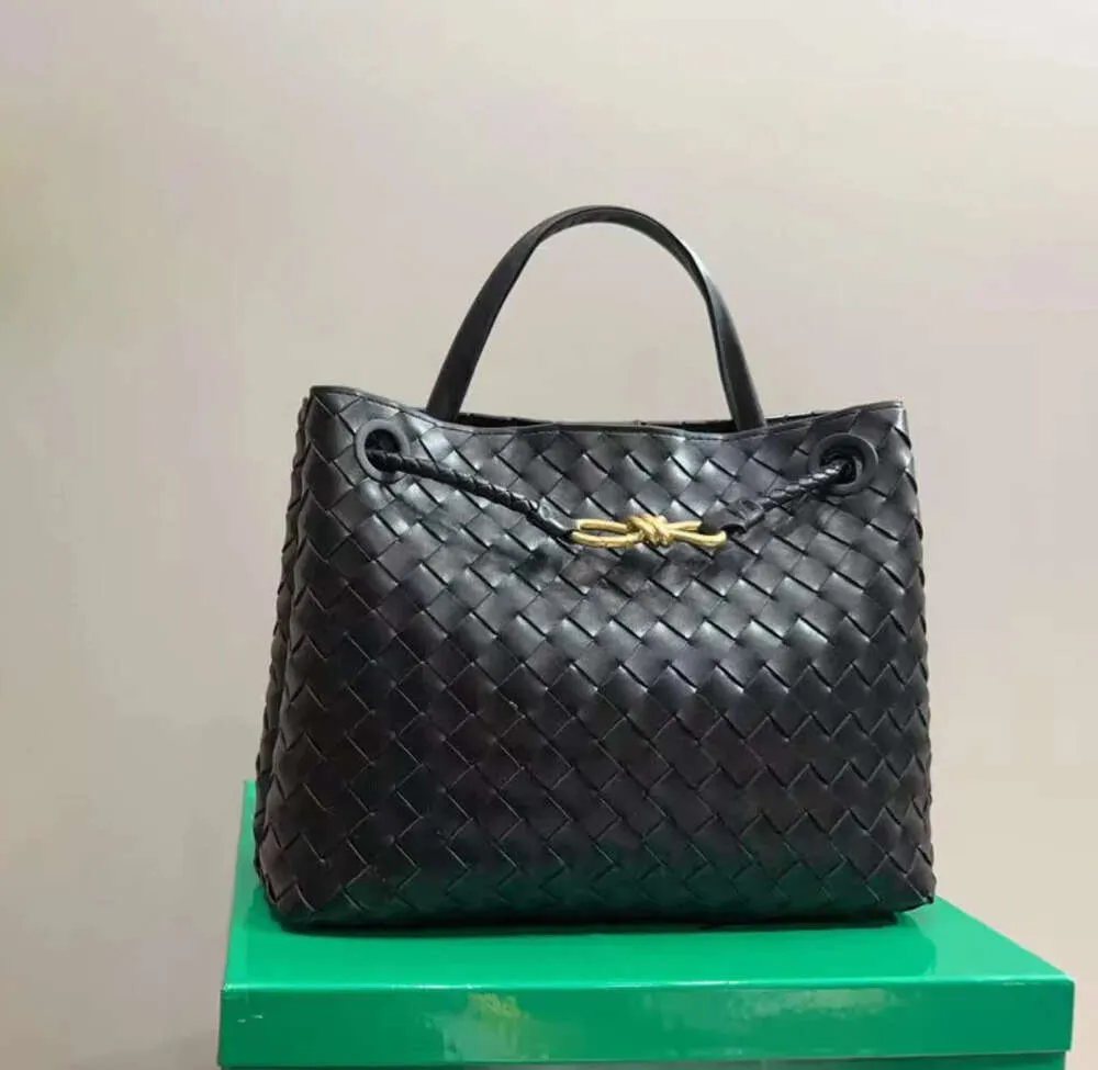 Stilista andiamo in pelle di vitello intrecciata di alta qualità Borse per la spesa con fibbia Borsa tote media Borsa a tracolla di lusso da donna Borsa a tracolla da donna Nuovo yk99