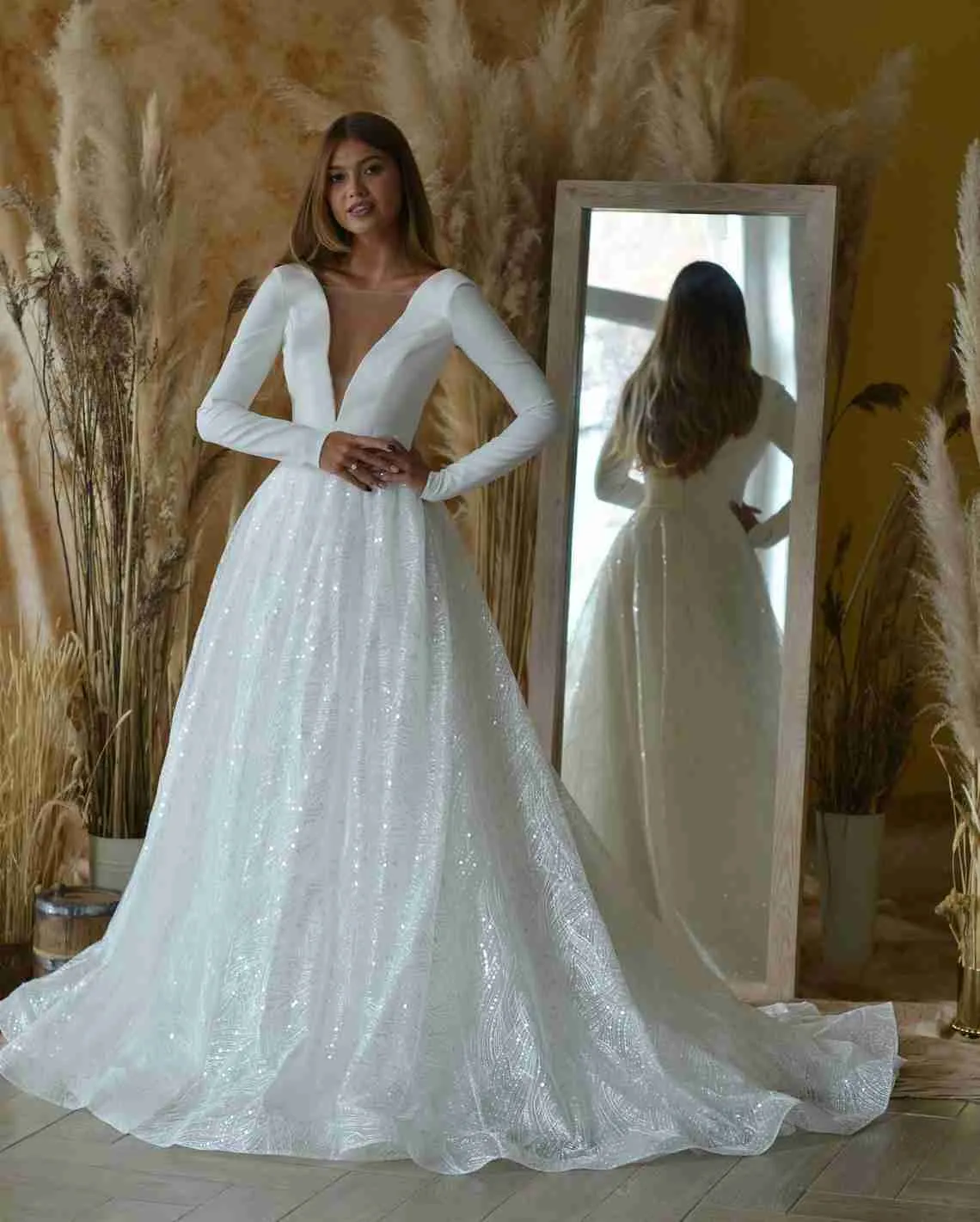 Country A linha Vestidos de noiva Lace Botões de lantejoulas brilhantes vestidos de noiva compridos