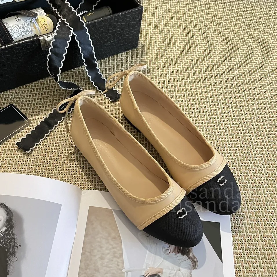 Chaussures de créateurs Brand Paris Black Ballet Flats Chaussures Femme Été matelassé en cuir authentique Slip on Luxury Round Toe Dames Dames Dress Shoes 35-40