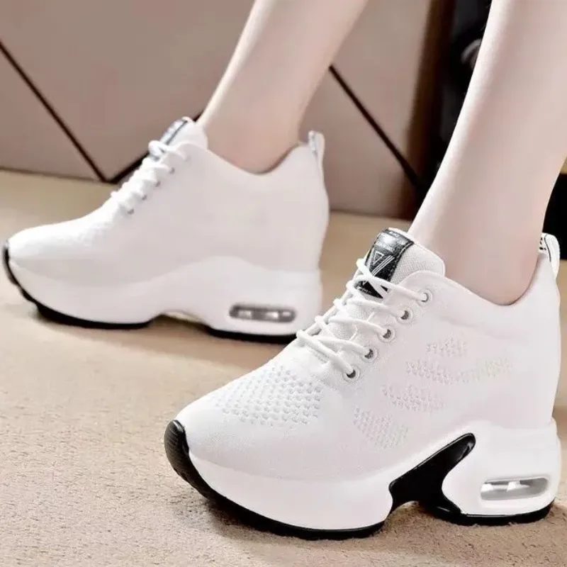 Schoenen vrouwen mesh ademende sneakers vaste kleur interne hoogte vergroten gevulkaniseerde schoenen wiggen trainers zapatilla deportiva mujer