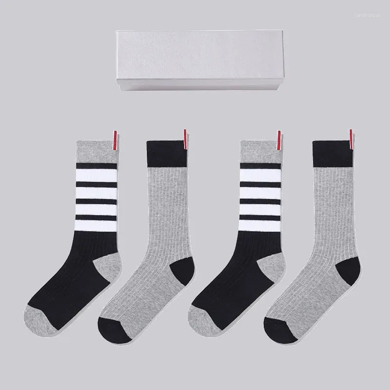 Herrensocken aus koreanischer Baumwolle, 3 Paar, atmungsaktiv und verschleißfest, Outdoor-Sportstrumpf, Modemarke, Unisex, lang, mit Geschenkbox