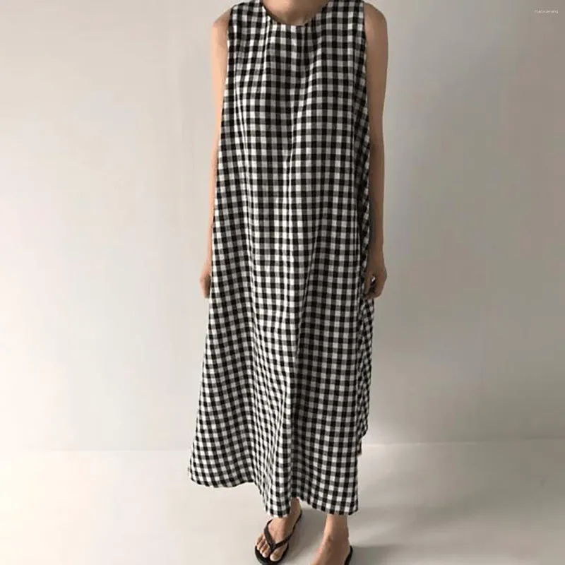 Robes décontractées 2024 Été Femmes Plaid Imprimé Longue Robe O-Cou Sans Manches Maxi Femme Lâche Vacances Vacances Robes