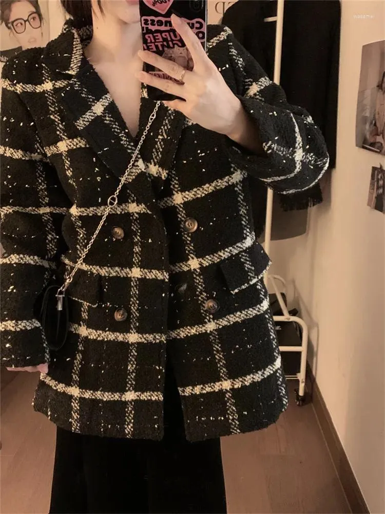 Kvinnorjackor Kvinnor Double-breasted Long Woolen Coat Fall Winter Fashion Casual Black Plaid Jacket Elegant Vintage Chic Wool Blazer