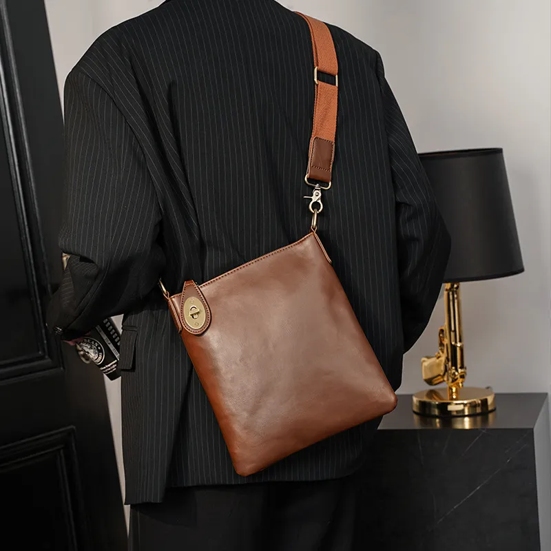 Luxury Women Leather Men Shoulder Bag Natural Cowhide Vertical Crossbody Bag Casual Large Capacity Flip Zipper Bag For Designer Girls Boys Backpacks