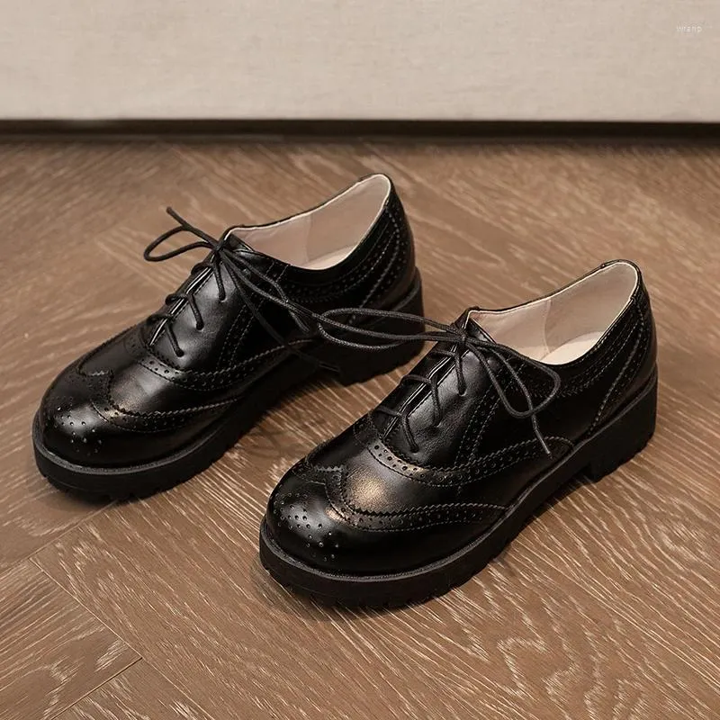 DHgate British Leather Cross Tied Brogues Breathable Womens Office Shoes Shoes Accessories