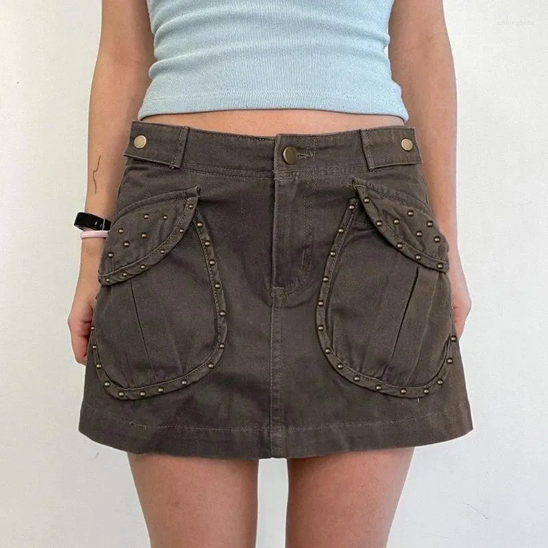 Rokken Amerikaanse retro gewassen klinknagel pocket meisje denim rok stijlvolle hoge taille overalls harajuku hiphop y2k mini