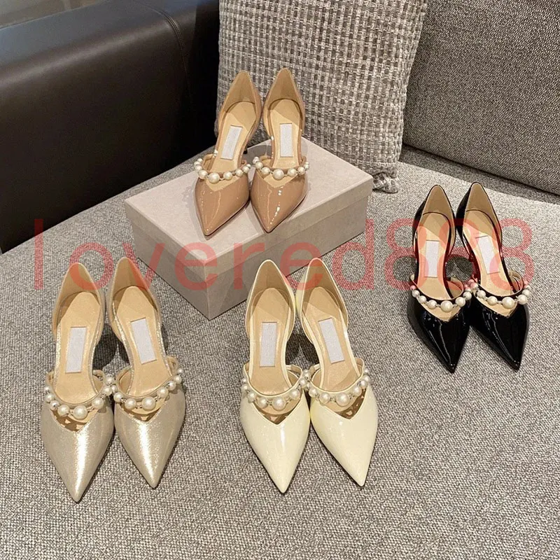 Sapatos de casamento femininos de salto alto oco com pérolas pontiagudas Bombas de luxo Londres AURELIE 65 85mm Itália moda tira no tornozelo preto patente vestido de noite sandália