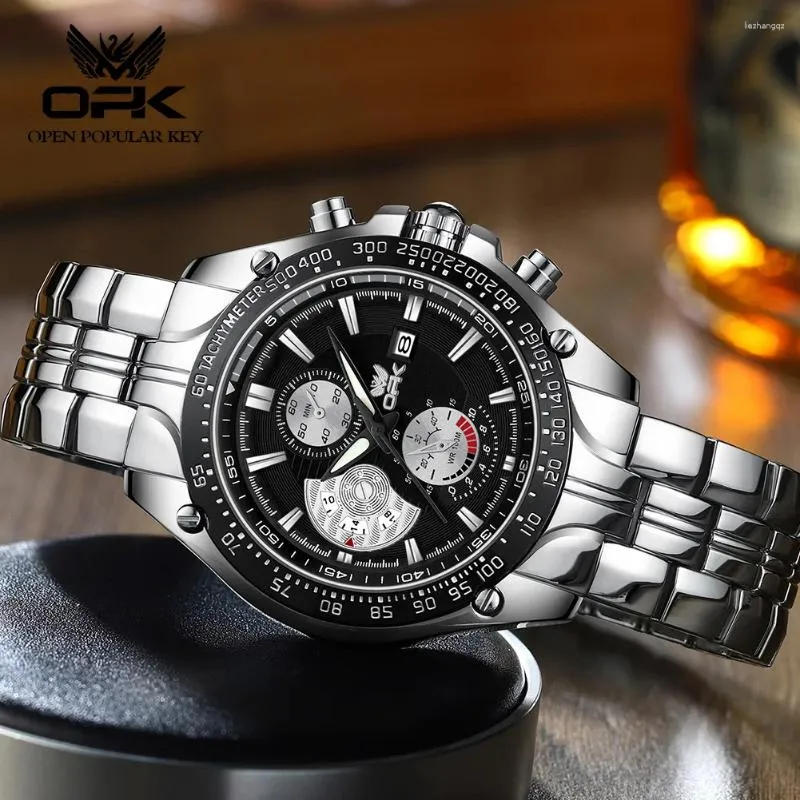 Reloj de mano grande sale