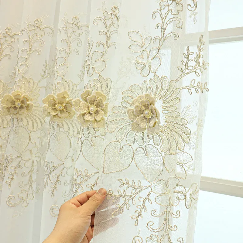 Vorhänge Europäischer atmosphärischer geprägter Blumen-Schiervorhang für Wohnzimmer, luxuriöser 3D-Stickerei-transparenter Tüll-Vorhang für Schlafzimmer