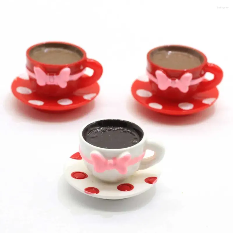 Fiori decorativi 20/50 pezzi 25 26MM Fiocco bello Caffè Tazza da tè con retro piatto Mini bambole Risultati dei gioielli fai da te Cabochon in resina con retro piatto Pendenti e ciondoli