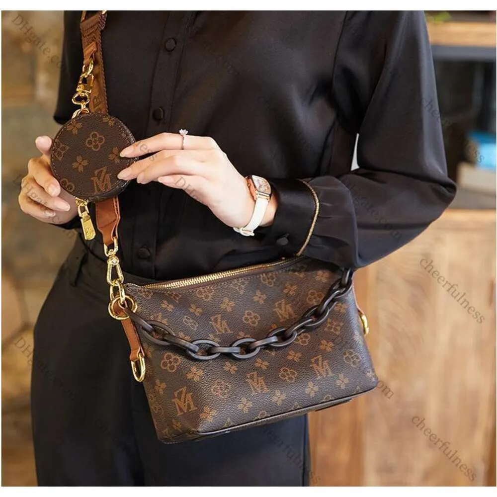 2532g Femmes Luxurys Designers Sacs crossbodybody High Quality Handbags Womens Purse Botes Shopping Shopping Botes