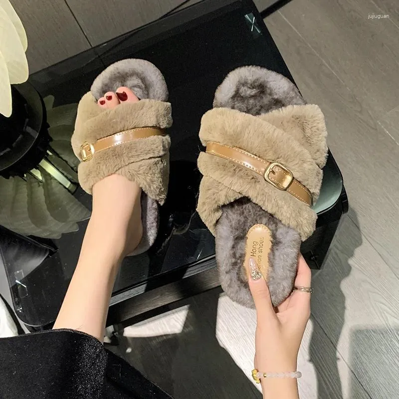 Slippers Ladies Plush Luxury Mink Sandals Single Breasted Adjustable Non-Slip Women's Sole Flat Summer 2024 Trend