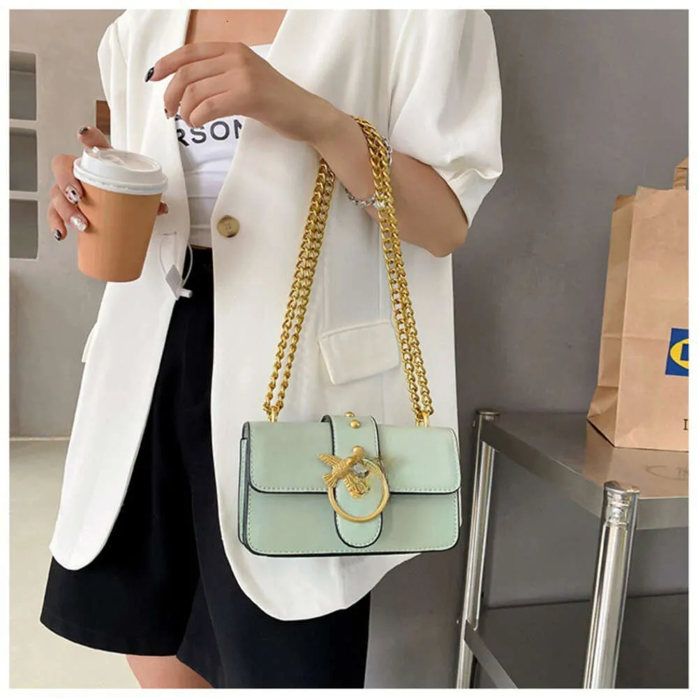 Women's Handbag New Korean Fashion Small Square Texture Swallow Single Shoulder Bags Chain Crossbody Bag