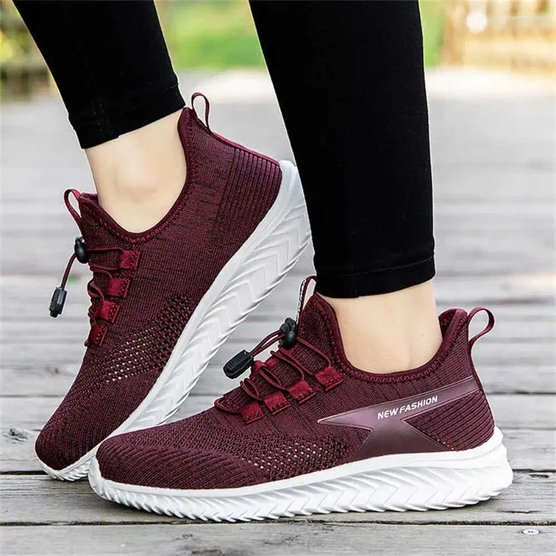 Casual Shoes Mesh nummer 37 Kvinna Sneakers 44 Storlek Vulcanize Water Adults Summer Moccasins Sport Snekaers China Collection