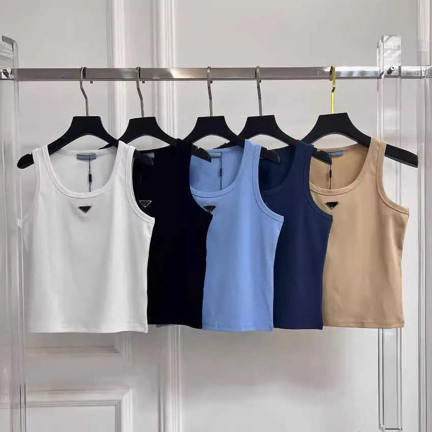 Robes pour femmes, Micro étiquette en métal, col rond bas, débardeur Simple et polyvalent, emballage en boîte cadeau en cinq couleurs, nouvelle collection 2024