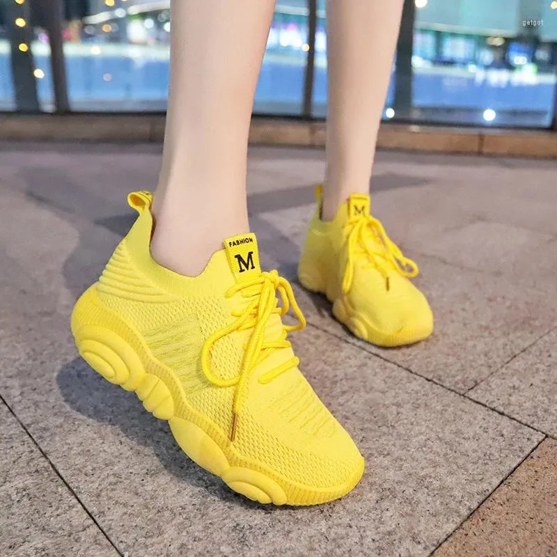 Chaussures décontractées mode baskets femmes plate-forme volante respirant maille jaune Basket Femme