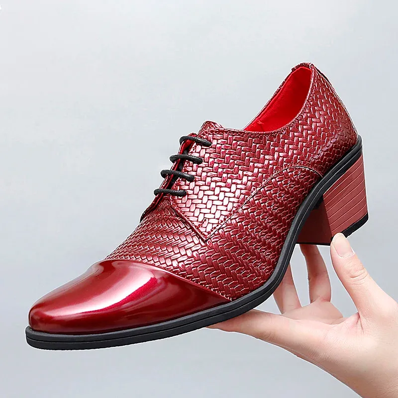 Schuhe 2023 Neue Männer formale Schuhe High Heels Oxfords Herbst Spring Mocassins Männliche rote Höhe erhöhen Kleidungsbootschuhe Gommino